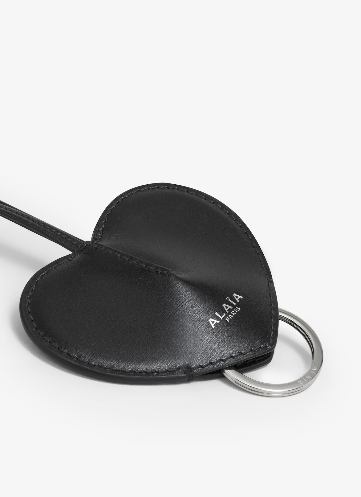 LE CŒUR BELL KEY HOLDER IN CALFSKIN
 ALAÏA BLACK LE CŒUR BELL KEY HOLDER IN CALFSKIN